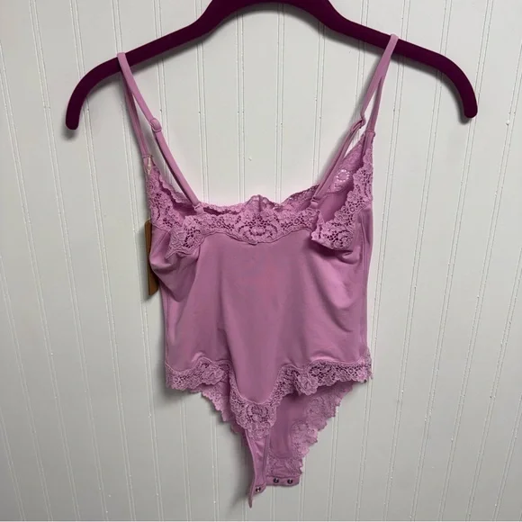Skims Fits Everybody Lace Cami Bodysuit Petal XS NWT - Picture 5 of 10